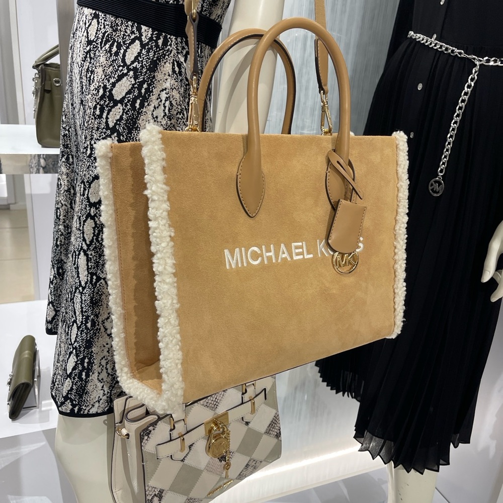 MICHAEL KORS Mirella Medium Suede and Faux Shearling Tote Bag
Peanut 
NWT - Picture 10 of 16